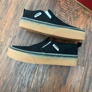 Kids Size 11 Vans Asher Black Gum Bottom Brand New